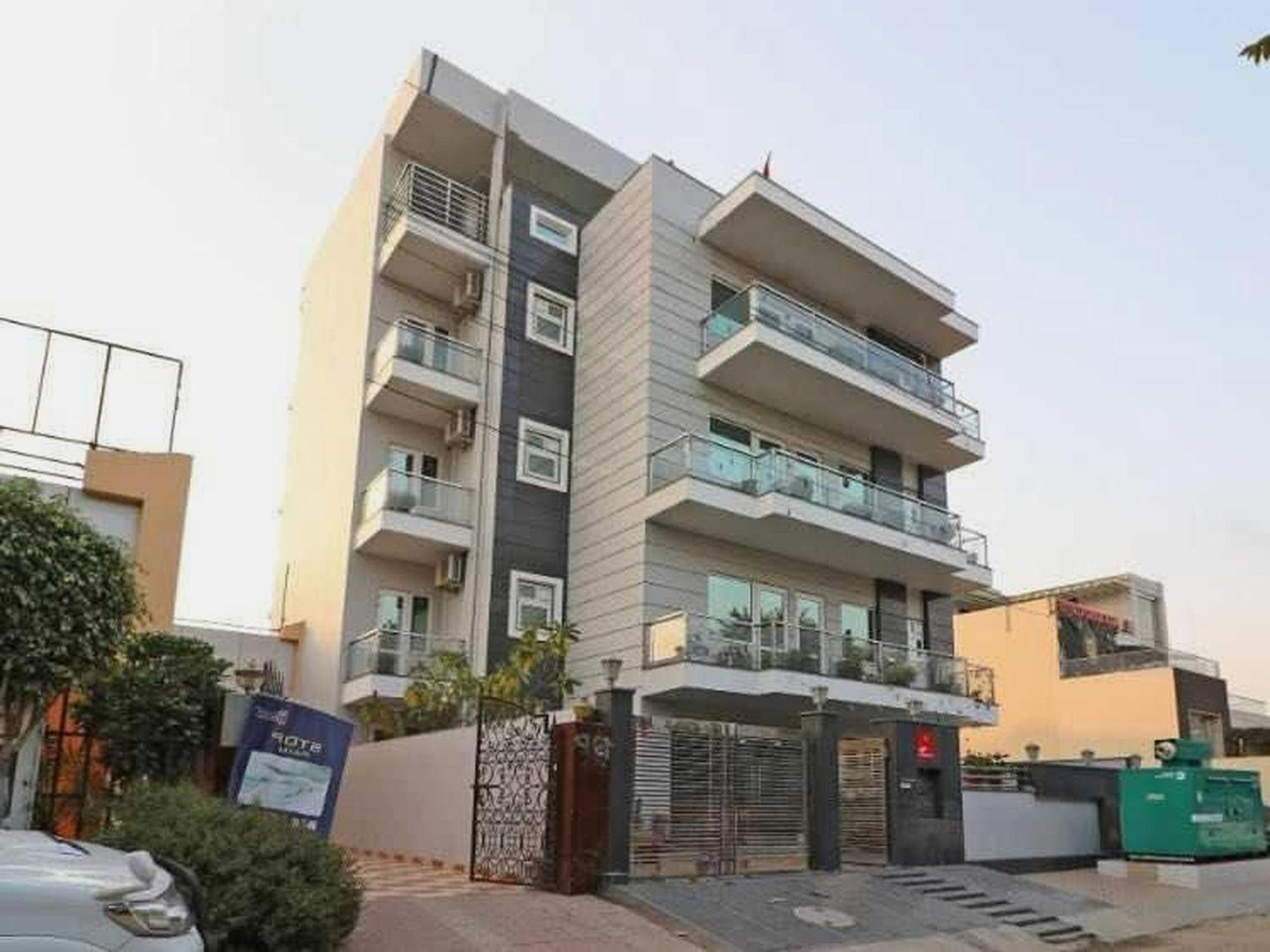 Hotel O V R Residency Near Sri Amruth Chithra Mandira Бангалор Екстериор снимка