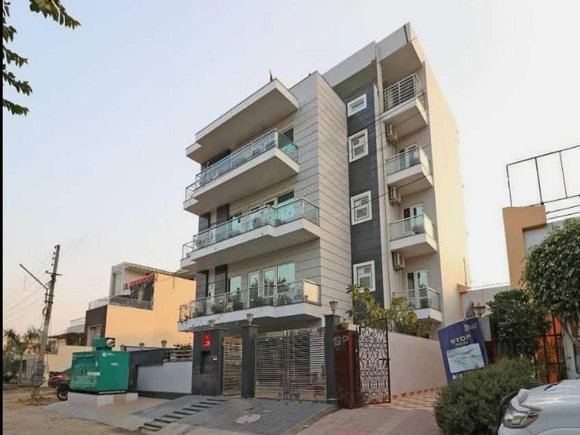 Hotel O V R Residency Near Sri Amruth Chithra Mandira Бангалор Екстериор снимка