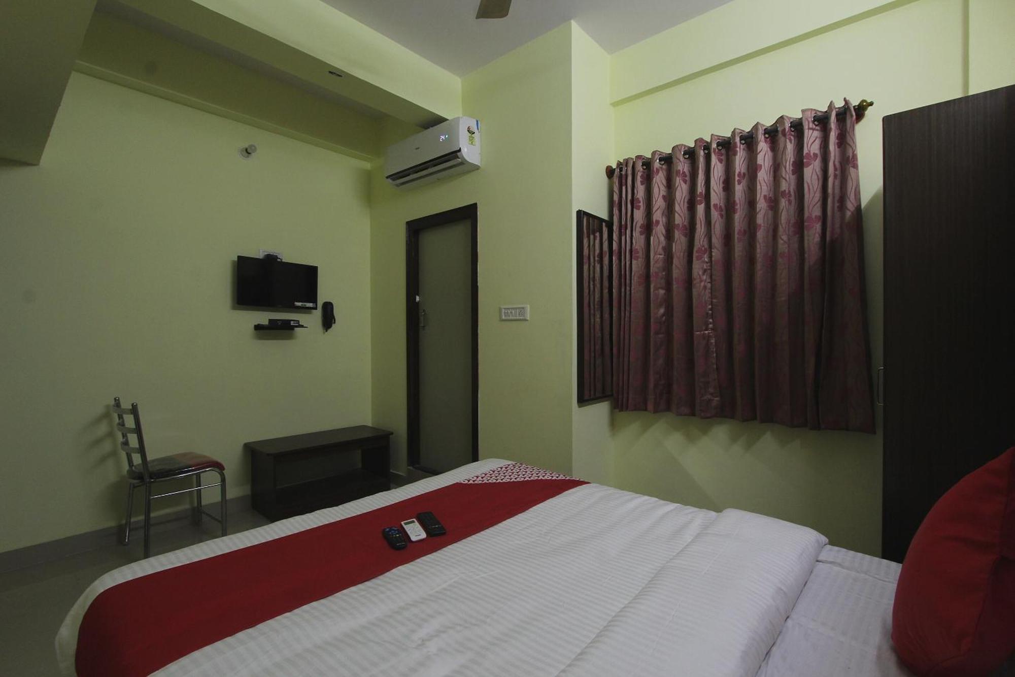 Hotel O V R Residency Near Sri Amruth Chithra Mandira Бангалор Екстериор снимка