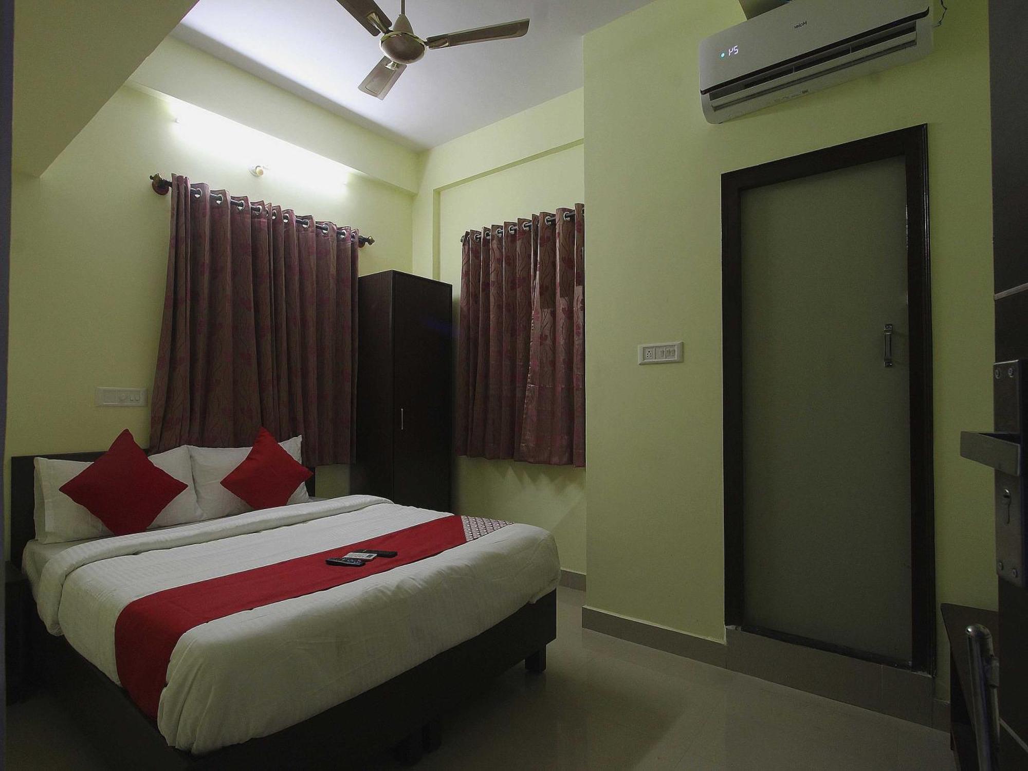 Hotel O V R Residency Near Sri Amruth Chithra Mandira Бангалор Екстериор снимка